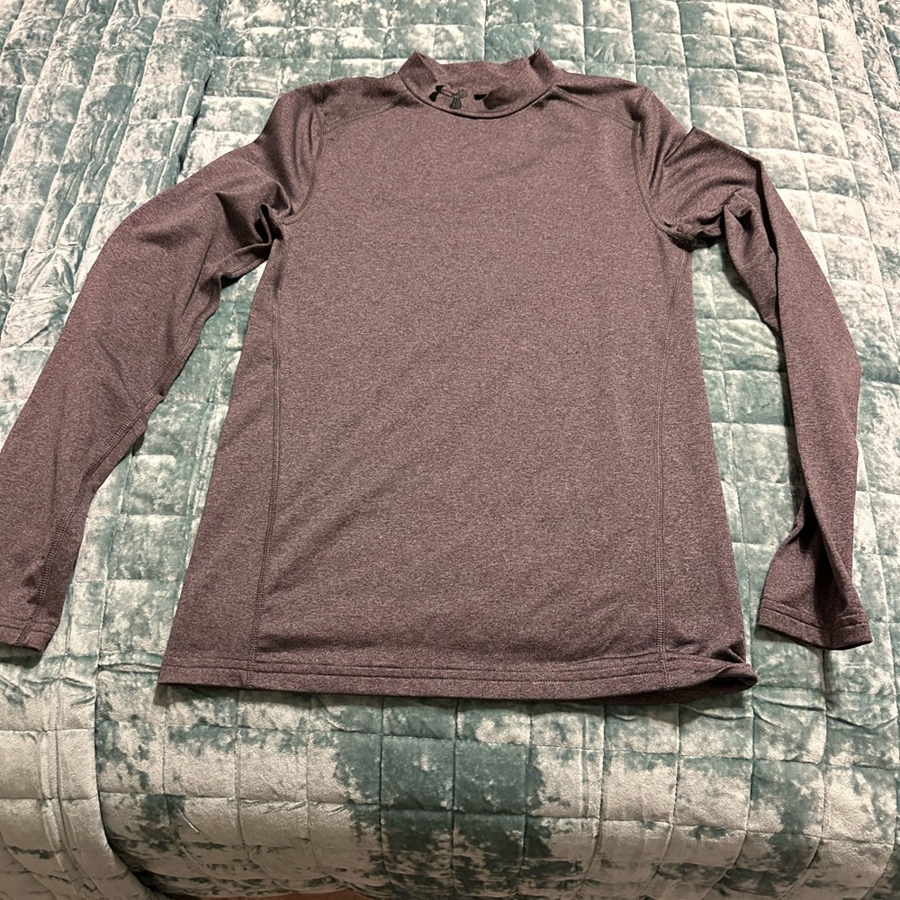 UA cold gear long sleeve gray YXL
